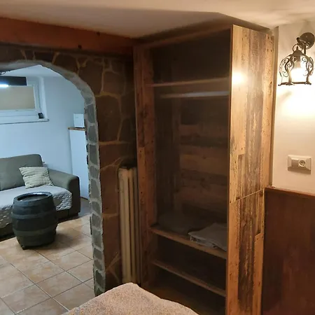 Encijan Apartmán *